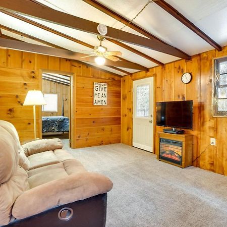 Peaceful Warne Cabin Fenced Yard And Screened Porch Brasstown Dış mekan fotoğraf