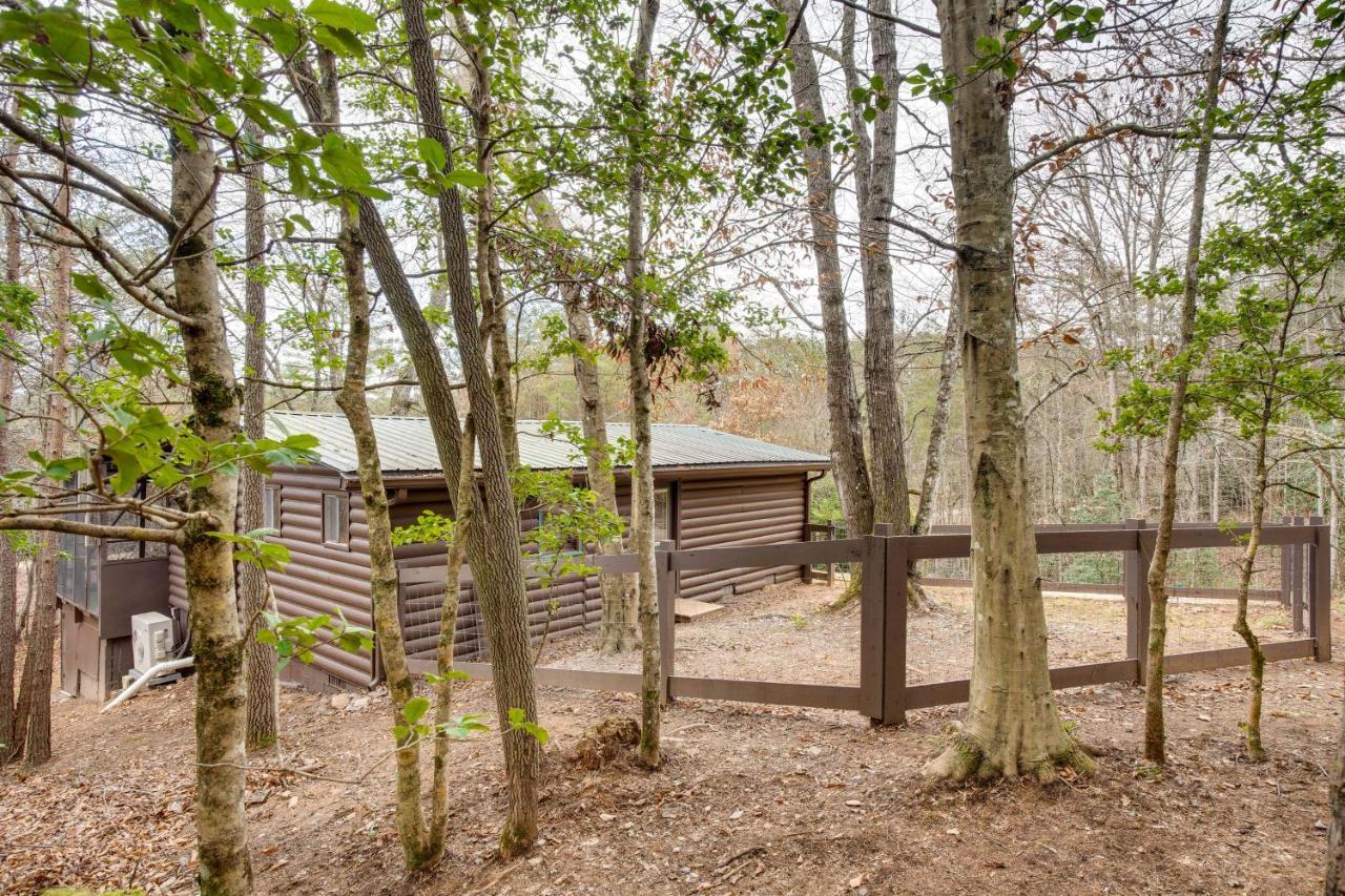 Peaceful Warne Cabin Fenced Yard And Screened Porch Brasstown Dış mekan fotoğraf
