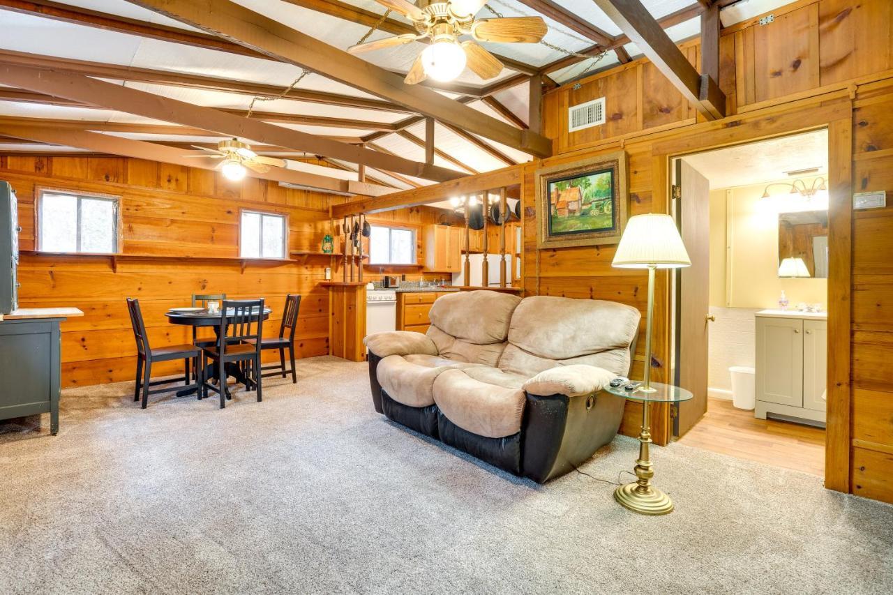 Peaceful Warne Cabin Fenced Yard And Screened Porch Brasstown Dış mekan fotoğraf