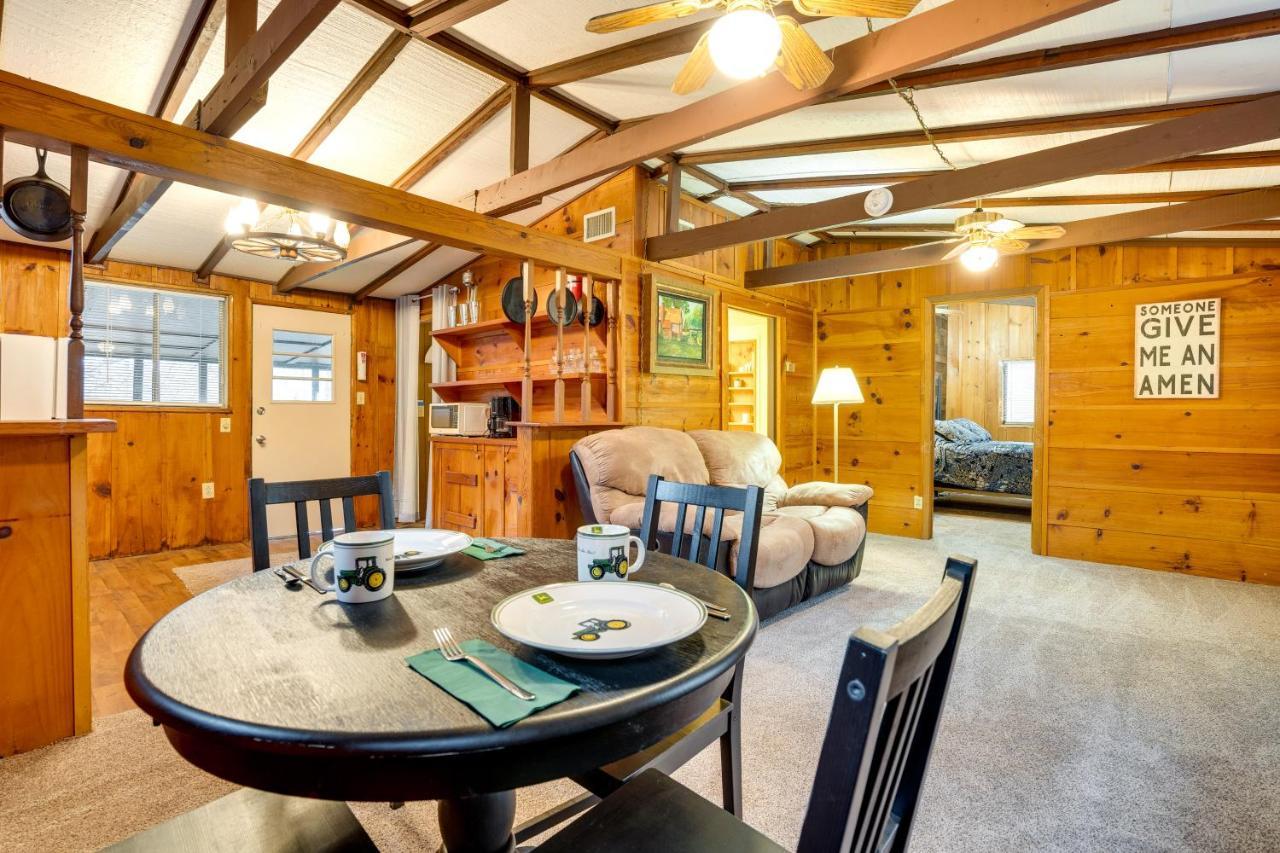 Peaceful Warne Cabin Fenced Yard And Screened Porch Brasstown Dış mekan fotoğraf